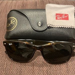 RayBan Wayfarer Tortoise Frame